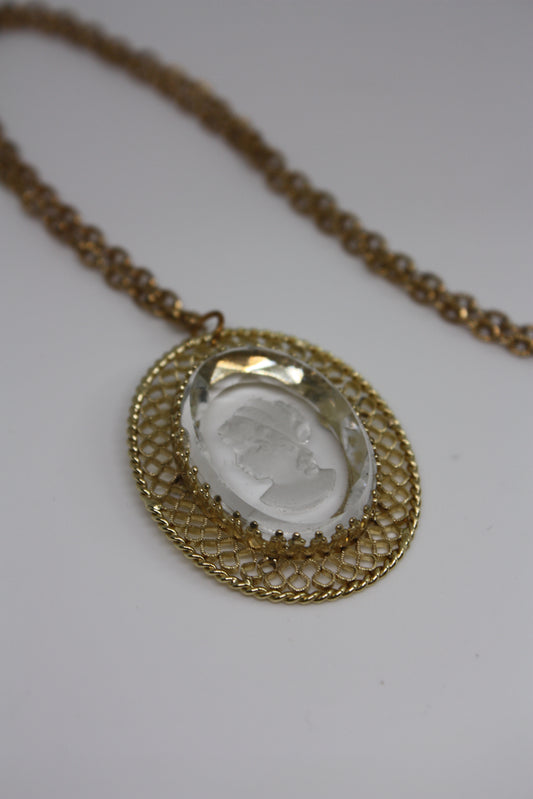 Vault Cameo